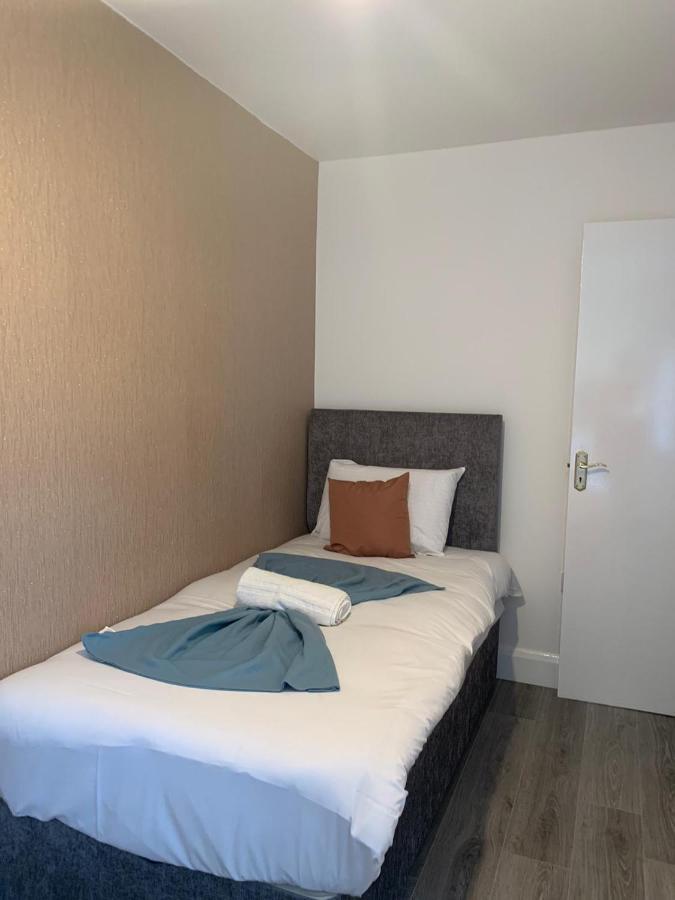 Eyre Square Lane Budget Rooms Galway Exteriör bild