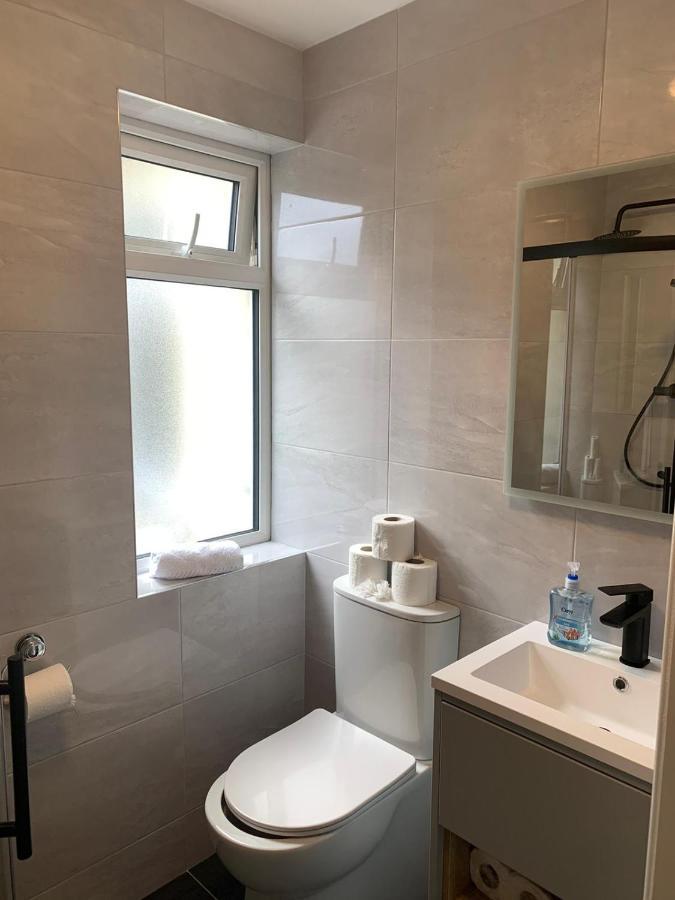 Eyre Square Lane Budget Rooms Galway Exteriör bild