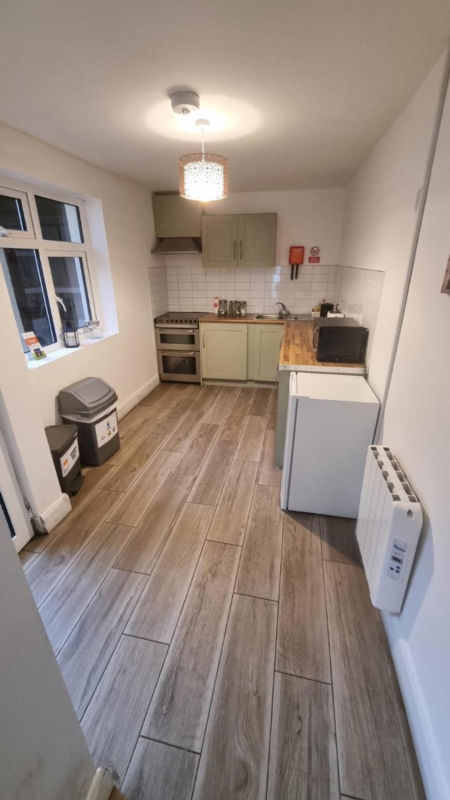 Eyre Square Lane Budget Rooms Galway Exteriör bild